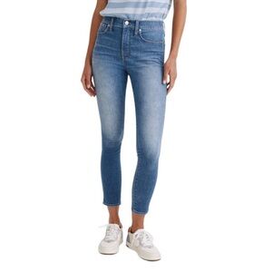 Madewell Stretchy 10" High-Rise Skinny Crop Jeans in Welling Wash 27